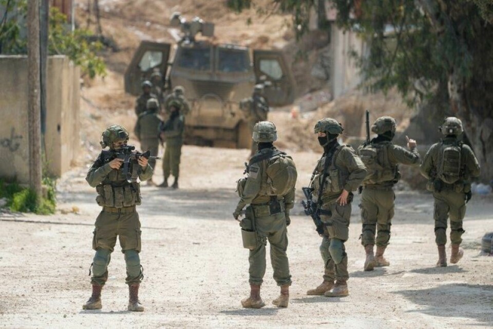 En stadig større andel av offiserene i den israelske hæren er ortodokse ultranasjonalister, ifølge israelsk militærhistoriker.