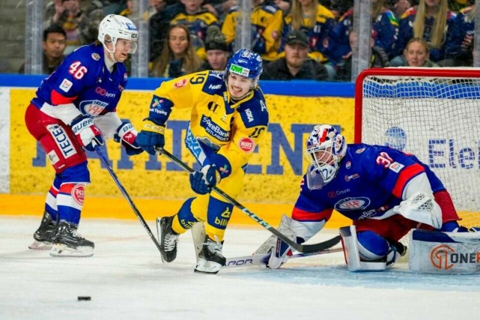 Semifinale i ishockey mellom Vålerenga og Storhamar på Jordal Amfi.