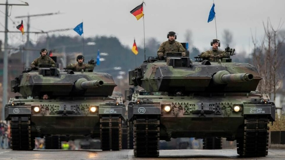 Medlemmer av den tyske hæren med i Litauen for å feire 105-årsjubileet for det litauiske militæret på Forsvarets dag i Vilnius, Litauen, lørdag 25. november 2023. Medlemmer av den tyske hæren med i Litauen for å feire 105-årsjubileet for det litauiske militæret på Forsvarets dag i Vilnius, Litauen, lørdag 25. november 2023. Foto: Mindaugas Kulbis / AP / NTB
