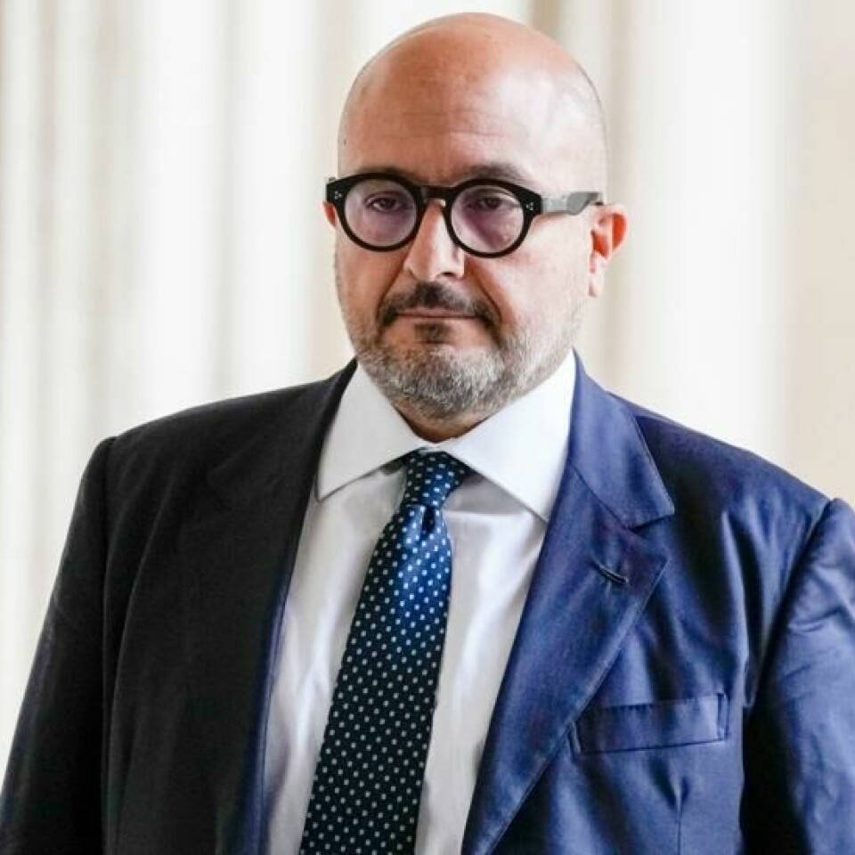 Kulturminister Gennaro Sangiuliano fotografert da han ble tatt i ed som statsråd i Giorgia Melonis regjering i oktober 2022. Foto: Andrew Medichini / AP / NTB