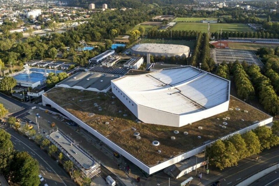 To måneder før Eurovision begynner her i St. Jakobshalle-arenaen i Basel i Sveits, stormer det rundt låten «Kant» fra Malta.