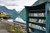 I bokbyen Fjærland kan du velge og vrake mellom fire hyllekilometre med bøker! Foto: Christine Baglo, Dagsavisen