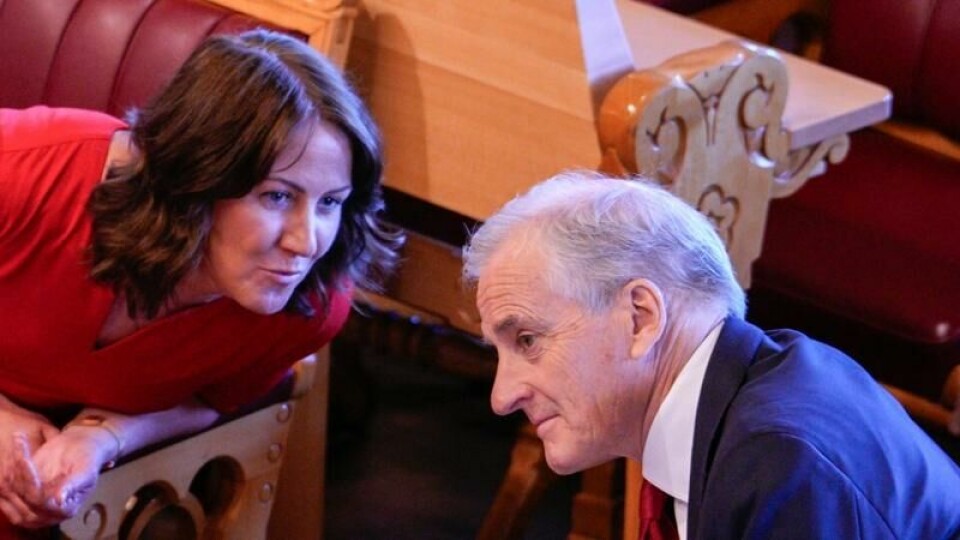 Arbeids- og inkluderingsminister Tonje Brenna og statsminister Jonas Gahr Støre.