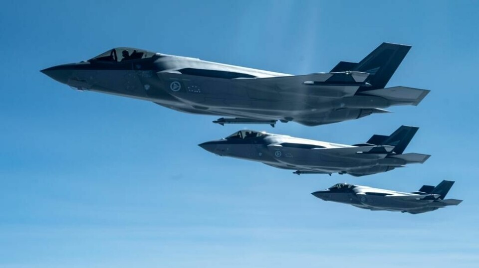 I en uttalelse senere sier det amerikanske militæret at de har gjennomført angrep mot «mer enn 85 mål med flere luftfartøy».Her er F-35 Lightning kampfly under flyøvelsen Arctic Challenge Exercise. Foto: Cornelius Poppe / NTB