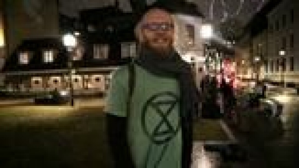 Aktivist Eskil Roll-Hansen er ikke redd for å bli arrestert. Aktivist Eskil Roll-Hansen er ikke redd for å bli arrestert. Foto: Elisabeth Bergskaug/ABC Nyheter
