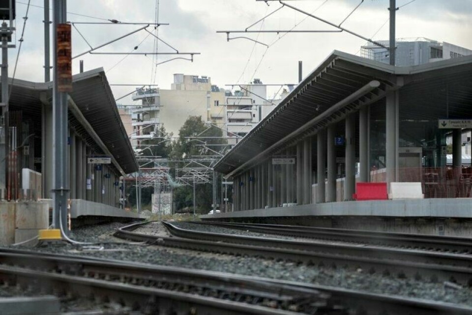 Metroen i Aten står stille onsdag idet tusenvis av arbeidere streiker for høyere lønn.