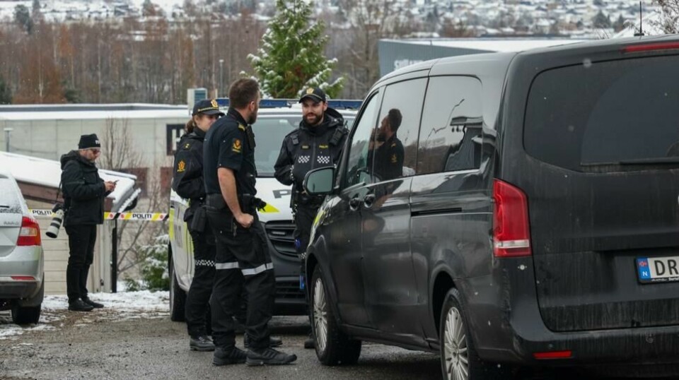 Politiet mener at drapet på Hamar lørdag ble gjennomført med et skytevåpen som var ulovlig anskaffet. Foto: Geir Olsen / NTB