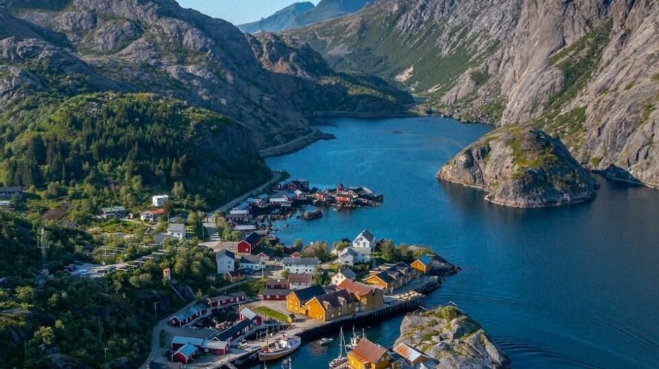 Stadig flere utenlandske turister drar til Lofoten, og er villige til å åpne lommeboken for autentiske og luksuriøse naturopplevelser.