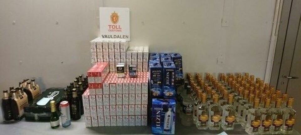 Litauere ble tatt med 21.540 sigaretter av tollerne i Vauldalen i Sør-Trøndelag.