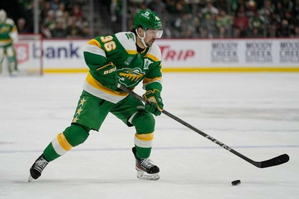 Mats Zuccarello og Minnesota Wild fikk det tungt mot St. Louis Blues.