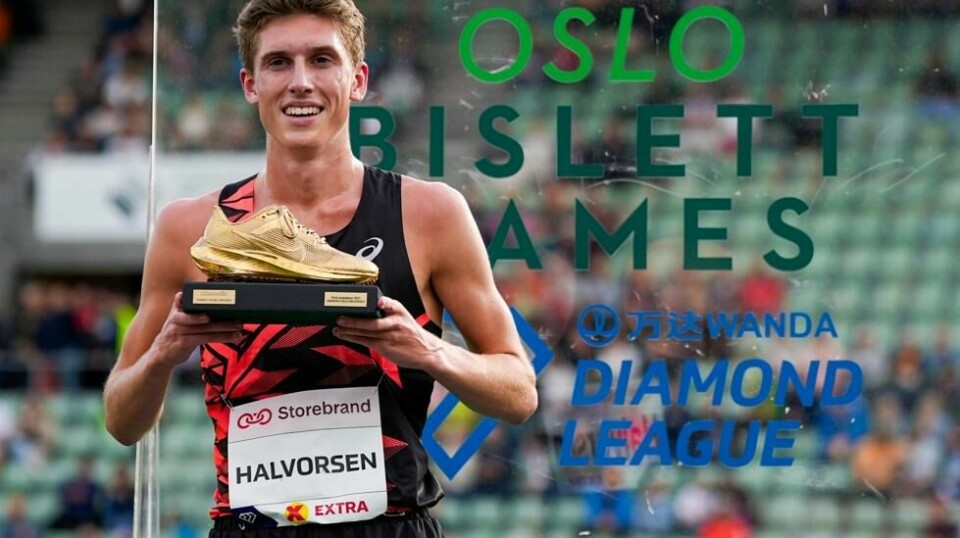 Andreas Fjeld Halvorsen fikk prisen får årets unge løper under Diamond League-stevnet på Bislett tidligere i år. Foto: Beate Oma Dahle / NTB.