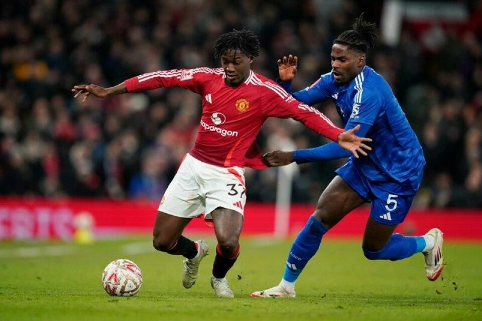 Kobbie Mainoo ser ut til å måtte stå over flere kamper for Manchester United.