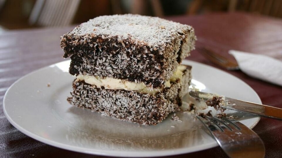 Lamington regnes som Australias nasjonalkake og er svært populær å spise under Australia Day.