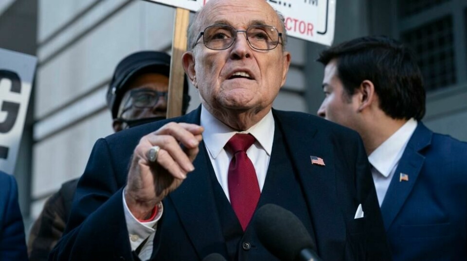 En domstol i Manhattan har fratatt Rudy Guiliani advokatbevillingen. Den tidligere borgermesteren i New York var i flere år Donald Trumps personlige advokat. Arkivfoto: Jose Luis Magana / AP / NTB