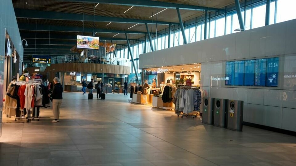 Flytrafikken kan bli rammet hardere til uken når mange flere kabinansatte blir tatt ut i streik. Da kan det bli merkbart mer kaos enn det var på Flesland fredag. Foto: Terje Pedersen / NTB