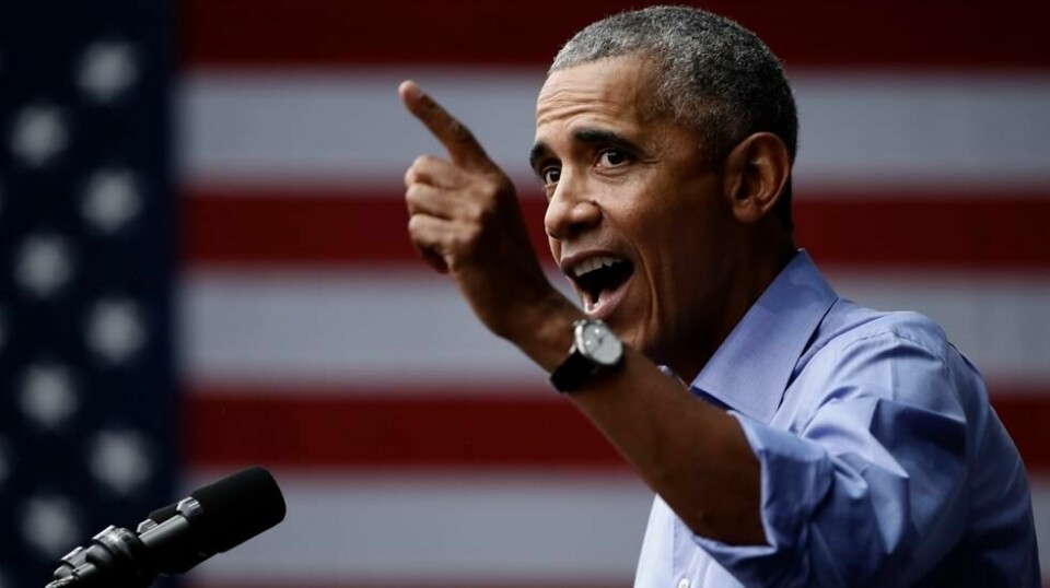 – Så har du et land som Sverige som sier at «vi skal prøve å bekjempe dette med flokkimmunitet». Jeg synes ikke det har vist seg å fungere, mener USAs tidligere president Barack Obama. Foto: AP / Matt Rourke / NTB scanpix