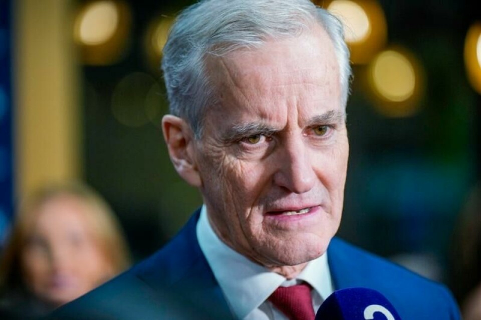 Statsminister Jonas Gahr Støre synes det er bekymringsfullt at Elon Musk blander seg inn i andre lands politiske forhold.