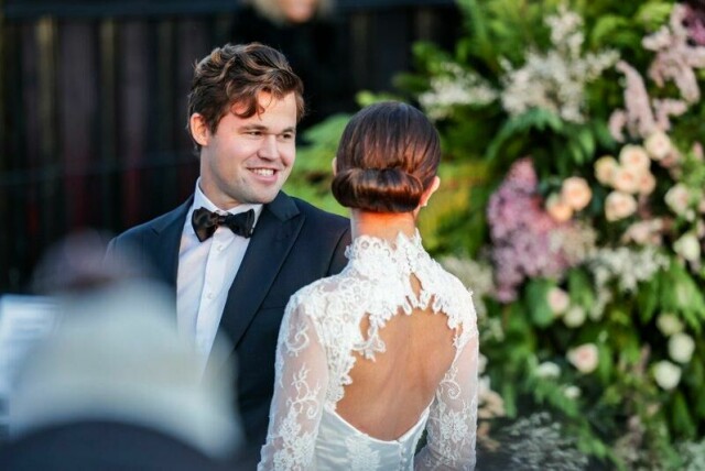 Magnus Carlsen roses opp i skyene etter den vanvittige seiersrekken i Tyskland.