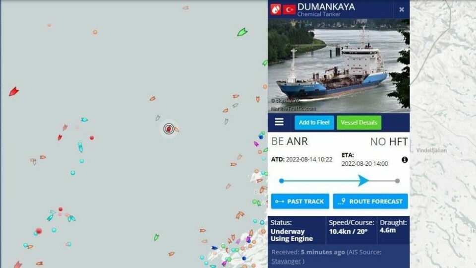 Marinetraffic.com viser at tankskipet Dumankaya seiler oppover norskekysten. Foto: Skjermdump fra Marinetraffic.com Marinetraffic.com viser at tankskipet Dumankaya seiler oppover norskekysten. Foto: Skjermdump fra Marinetraffic.com