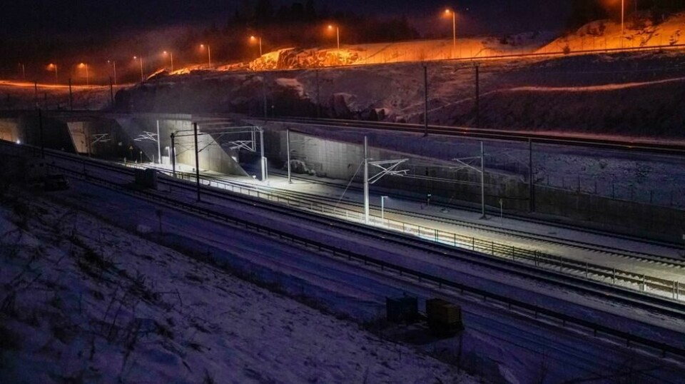 Follobanen ved Blixtunnelen har vært forfulgt av problemer siden åpningen i fjor. Onsdag er det nok en gang strømproblemer i tunnelen. Foto: Terje Pedersen / NTB
