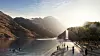 En kunstig innsjø i fjellene i Neom skal skaffe snø til Saudi-Arabias skianlegg Trojena i tre vintermåneder - og om sommeren være et sted for avkjøling og vann-aktiviteter. Foto: Neom Tourism