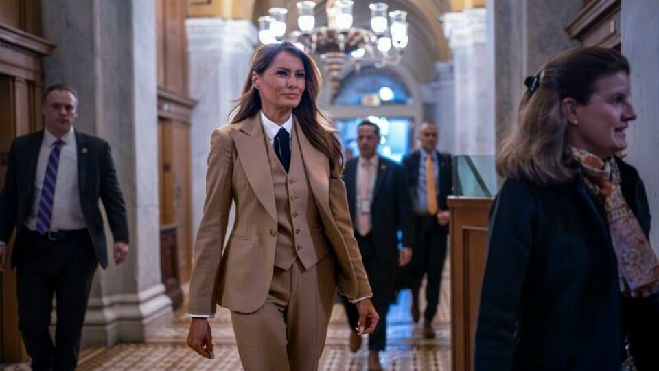 Melania Trump kan være Slovenias beste mulighet til å skape et spesielt forhold til et fascistisk regime. Er det virkelig den muligheten Slovenia ønsker? spør Ana Schnabl. På bildet ankommer USA førstedame Capitol i Washington for å gi sin støtte til en online sikkerhetslov, mandag 3. mars 2025.
