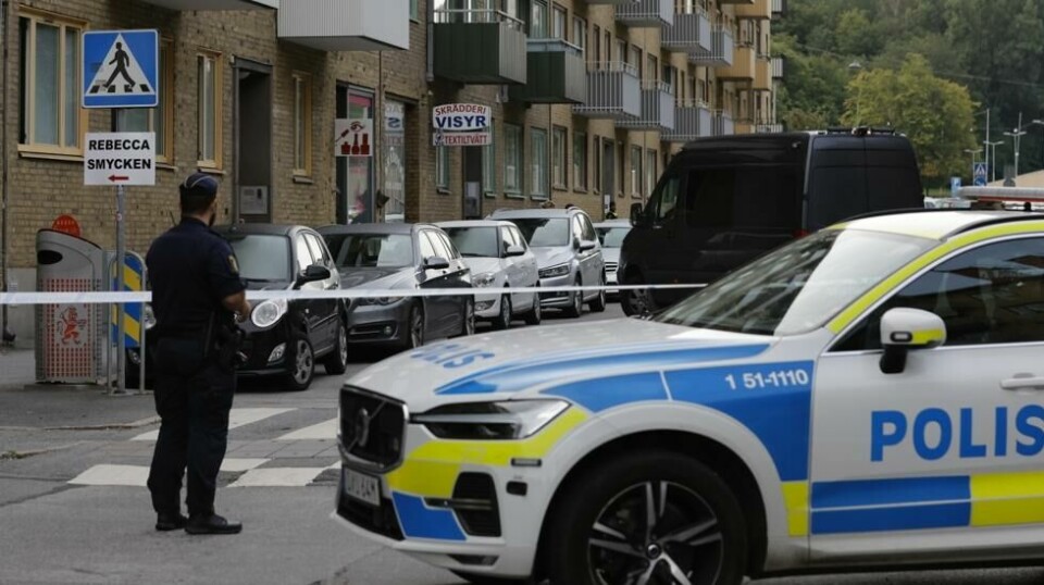 Tre personer er tiltalt etter tre eksplosjoner i Göteborg. En av eksplosjonene skjedde i Olskroken i slutten av august. Foto: Adam Ihse / TT / NTB