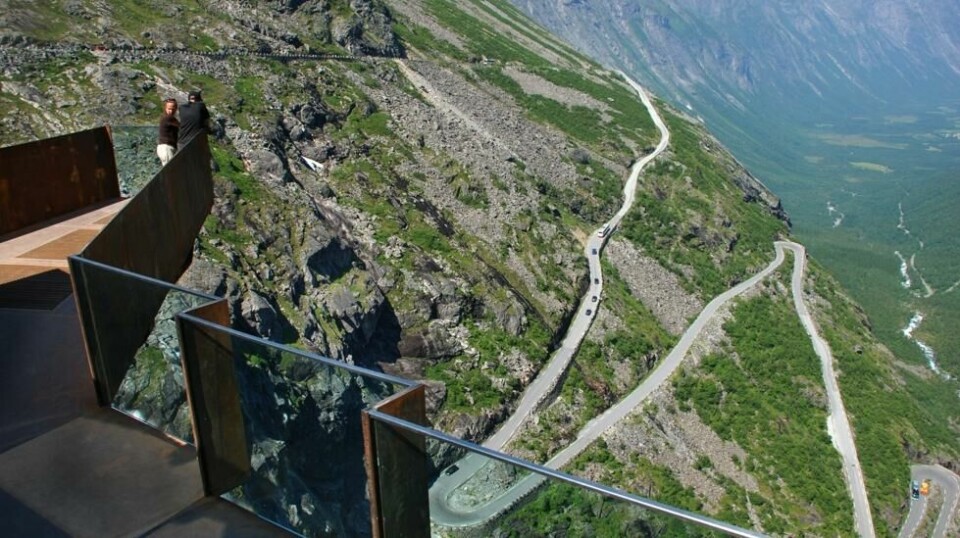 Målet er å kunne åpne Trollstigen i turistsesongen i 2025, opplyser Møre og Romsdal fylkeskommune. Foto: Berit Roald / NTB.