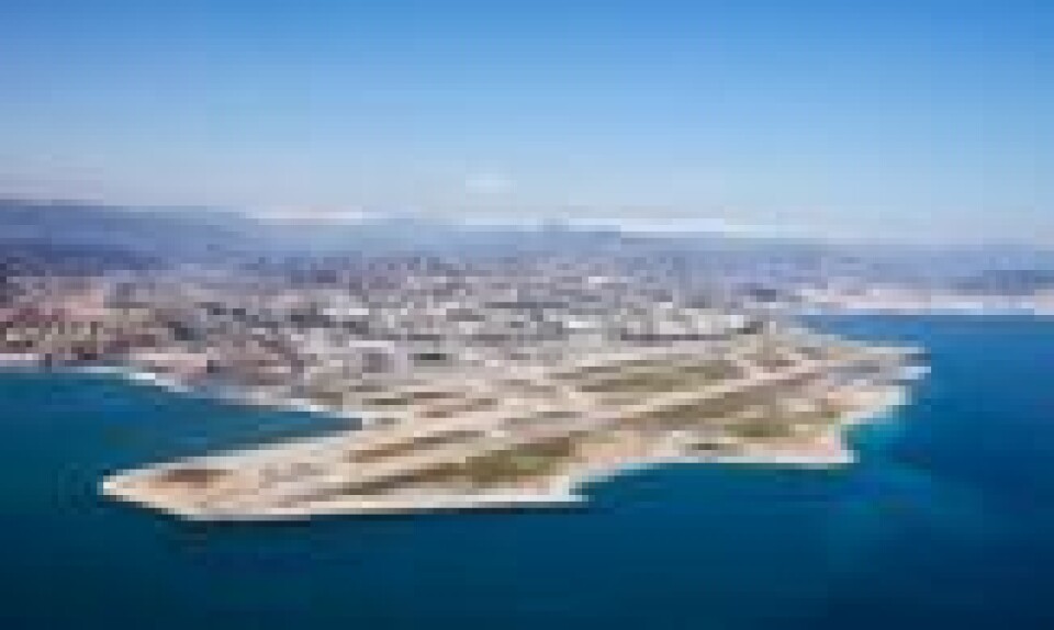 Det er kort vei fra flyplassen i Nice inn til sentrum av byen. Foto: PrivateFly Det er kort vei fra flyplassen i Nice inn til sentrum av byen. Foto: PrivateFly