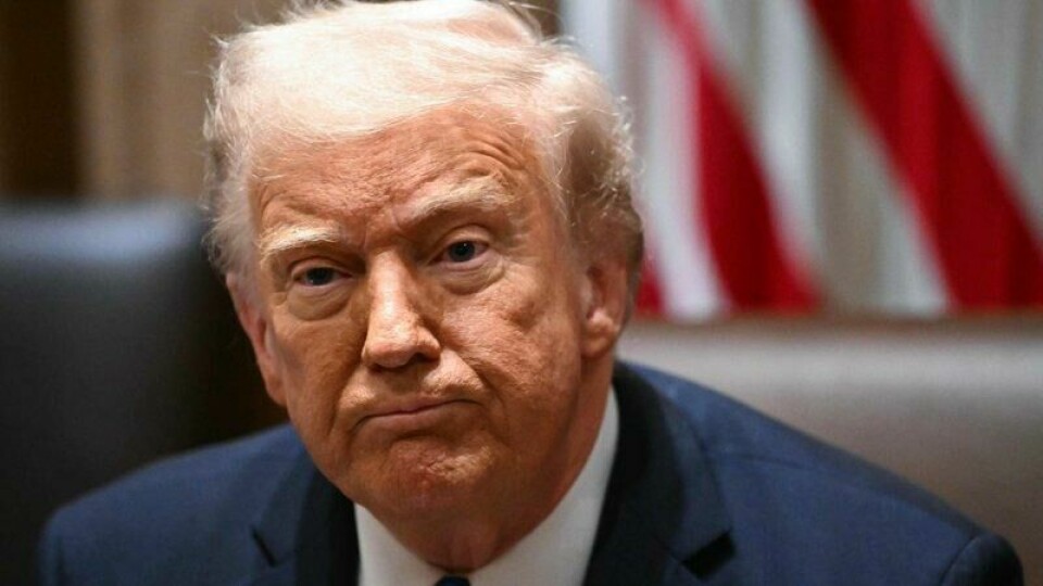Donald Trump sier seg enig i visepresident J.D. Vance og forsvarsminister Pete Hegseth som kom med foraktfulle ytringer om Europa i den lekkede chatten.