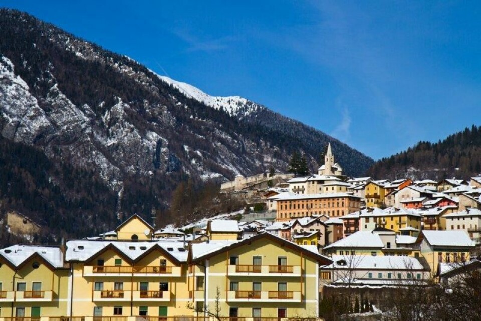 Castello Tesino i Trentino-regionen er en av landsbyene som står i fare for å bli forlatt. Castello Tesino i Trentino-regionen er en av landsbyene som står i fare for å bli forlatt. Foto: Luca Santilli / Shutterstock / NTB