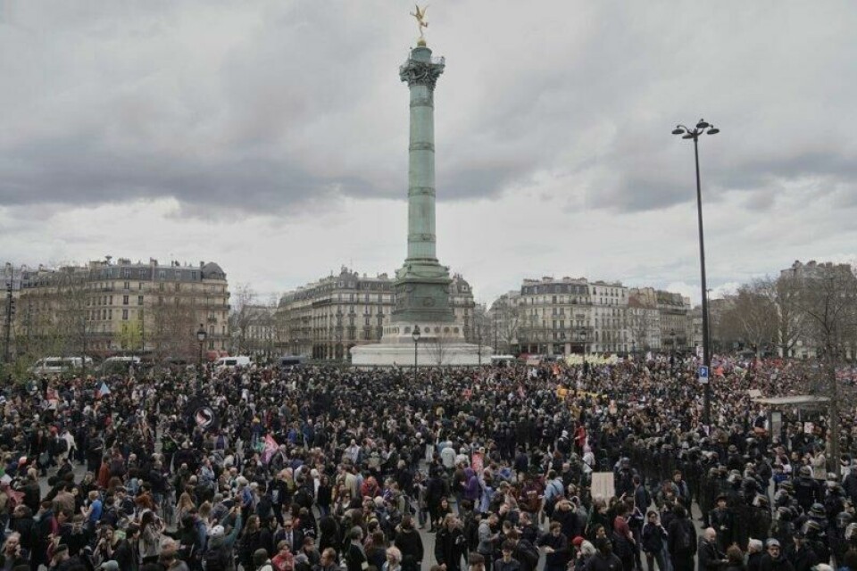 Tusener møtte frem for å protestere mot rasisme og fascisme i Paris lørdag.