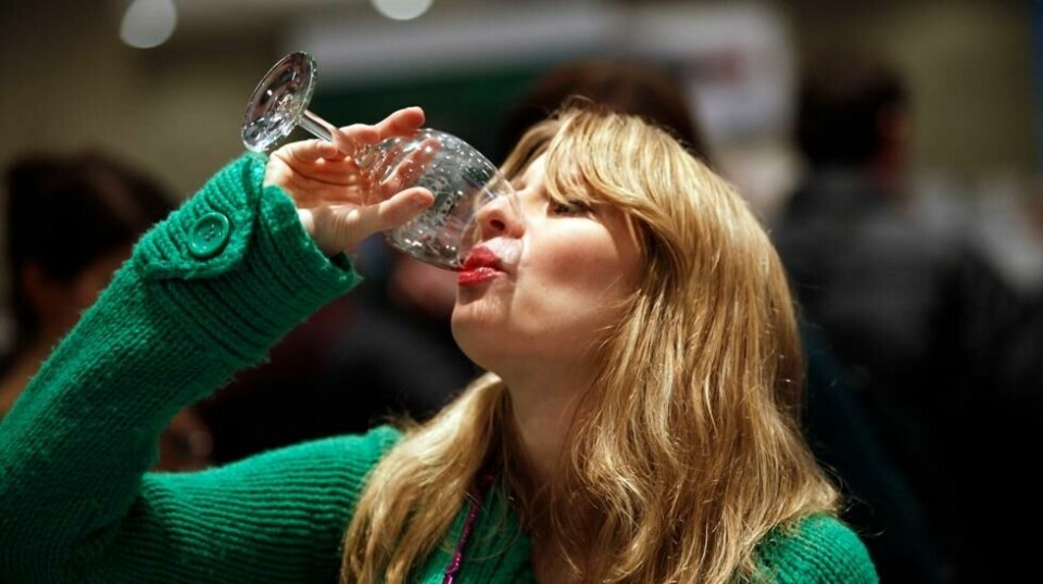 Illustrasjonsbilde. Forskere bak ny studie tror ikke moderat alkoholforbruk kan gi helsefordeler.