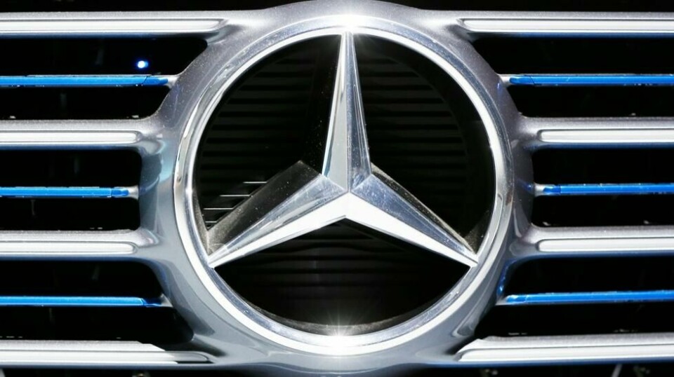 Tyske myndigheter har satt i gang razzia i kontorene til det tyske bilkonsernet Daimler AG i Stuttgart.