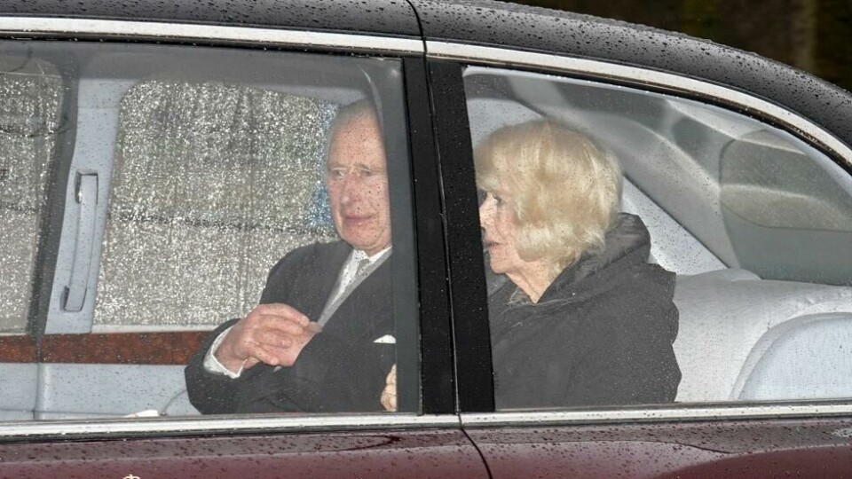 Kong Charles og dronning Camilla ankommer London tirsdag 13. februar 2024 etter å ha tilbrakt en uke på Sandringham, etter at det ble kjent at kong Charles III hadde fått en kreftdiagnose. Kong Charles og dronning Camilla ankommer London tirsdag 13. februar 2024 etter å ha tilbrakt en uke på Sandringham, etter at det ble kjent at kong Charles III hadde fått en kreftdiagnose. Foto: Jordan Pettitt / PA via AP / NTB