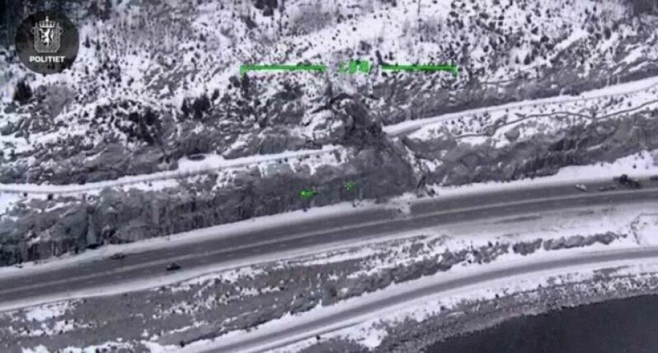 E6 ved Morskogen vil være stengt hele lørdag etter at et steinras gikk over motorveien.