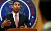 FCC-sjefen Ajit Pai går hardt ut mot nettnøytralitet. Foto: Jacquelyn Martin / AP / NTB scanpix
