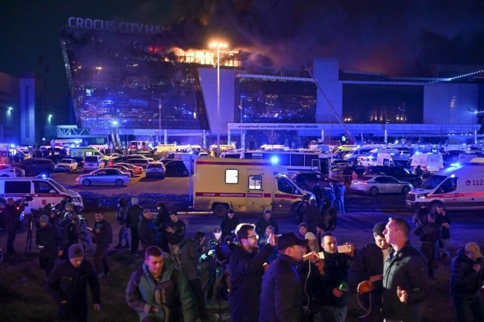 IS har påtatt seg ansvaret for angrepet på det store konsertlokalet i Moskva. IS har påtatt seg ansvaret for angrepet på det store konsertlokalet i Moskva. Foto: Dmitry Serebryakov / AP / NTB