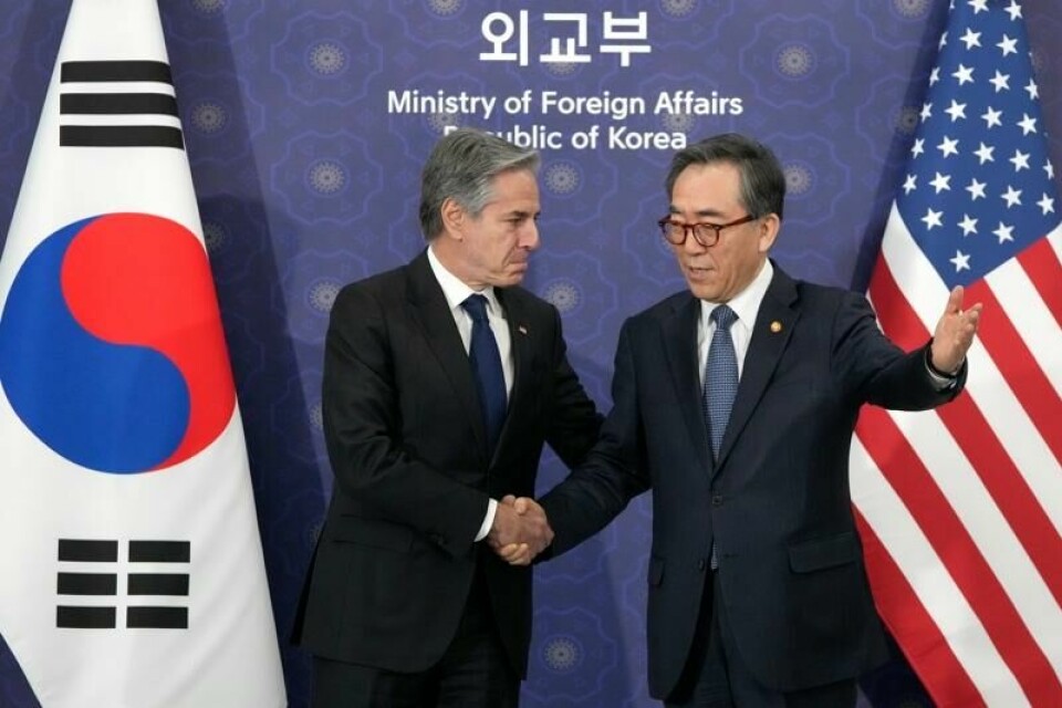 USAs utenriksminister Antony Blinken har vært på besøk i Seoul. Her er han sammen med den sørkoreanske utenriksministeren Cho Tae-yul.