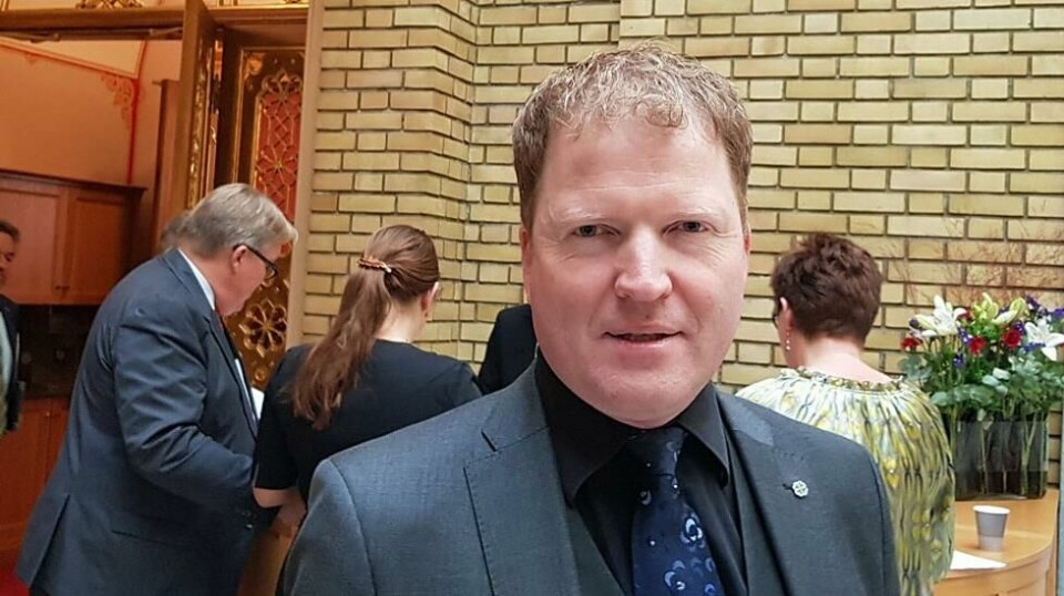 EØS, KRAFT OG ACER: Sigbjørn Gjelsvik (Sp) gikk tirsdag til angrep på stortingsflertallets overføring av myndighet til EØS og ACER under Stortingets trontaledebatt.
