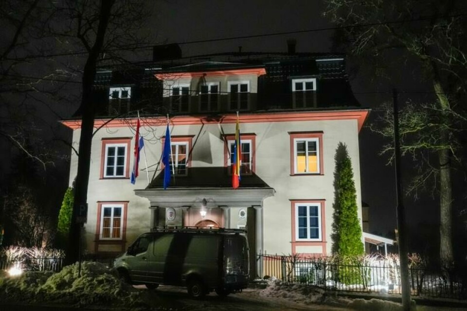 Etter at politiet onsdag meldte om innbrudd og skadeverk på Venezuelas ambassade i Oslo, har PST startet etterforskning av saken.