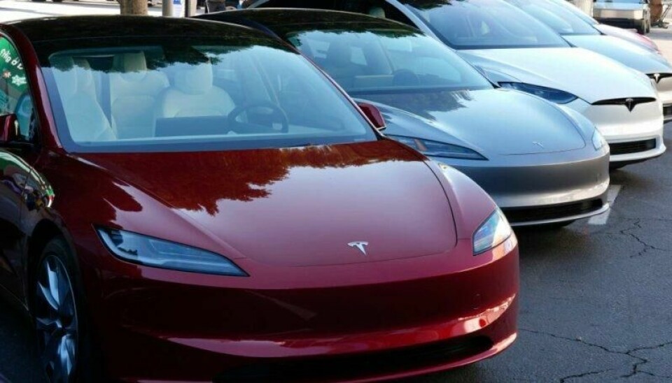 Tesla-sjef Elon Musk har provosert mange den siste tiden. Så mye at en god del har valgt å selge Teslaen sin i protest – og det snakkes om «Tesla-skam». Men i Sverige har man tydeligvis ikke latt seg påvirke så mye.