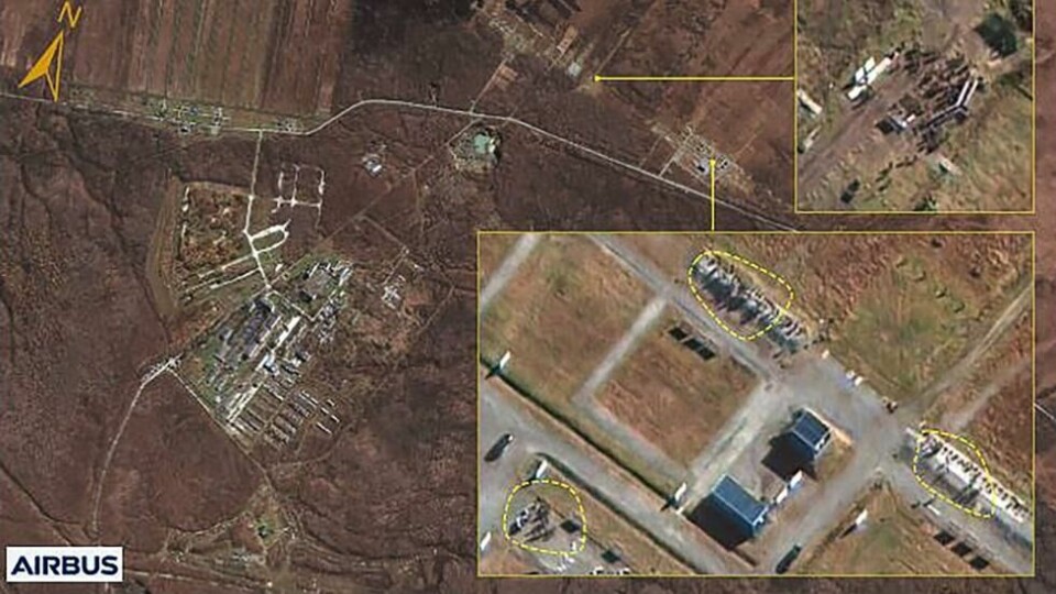 Disse bildene, offentliggjort av Airbus, viser en leir hvor sørkoreansk etterretning tidligere i oktober hevdet nordkoreansk personell var samlet i Khabarovsk i Russland. Disse bildene, offentliggjort av Airbus, viser en leir hvor sørkoreansk etterretning tidligere i oktober hevdet nordkoreansk personell var samlet i Khabarovsk i Russland. Foto: AIrbus / AFP / NTB