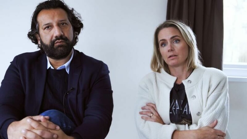 Kadafi Zaman og Janne Amble fra TV 2-programmet «Norge bak fasaden» fotografert under intervjuet med den nå drapssiktede nordmannen.