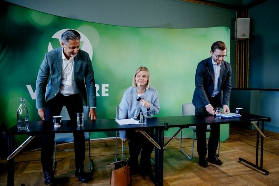 Venstres ledertrio – partileder Guri Melby og nestlederne Sveinung Rotevatn og Abid Raja – stilte til gjenvalg uten motkandidater.