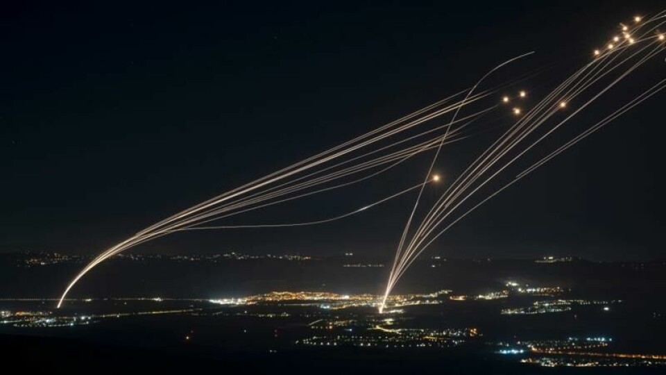 Her er Israels Iron Dome i aksjon. Her er Israels Iron Dome i aksjon. Foto: Leo Correa / AP / NTB
