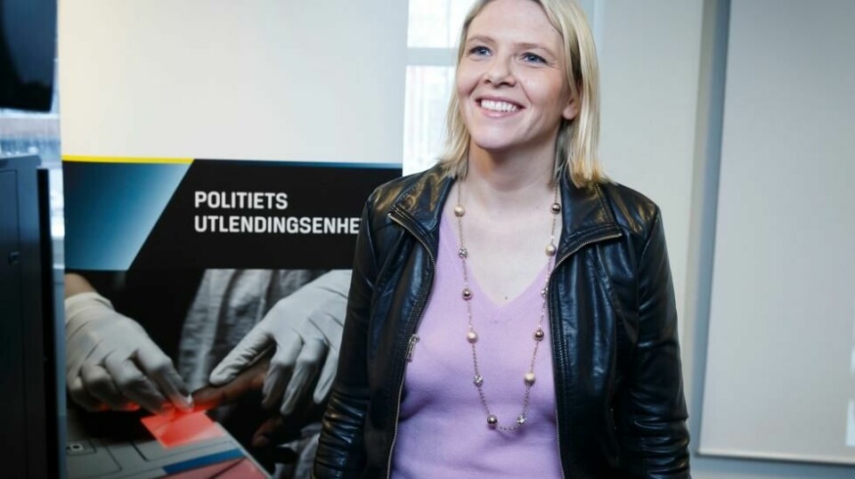 Innvandrings- og integreringsminister Sylvi Listhaug vil at norske myndigheter skal kunne sjekke asylsøkeres telefoner for å sikre sikkerheten i landet.