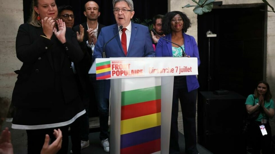 Jean-Luc Melenchons (i midten) venstreradikale parti Ukuelige Frankrike (LFI) er største parti i den løst sammensatte venstrealliansen, som ligger an til å få flest mandater i den franske nasjonalforsamlingen. Foto: Thomas Padilla / AP / NTB