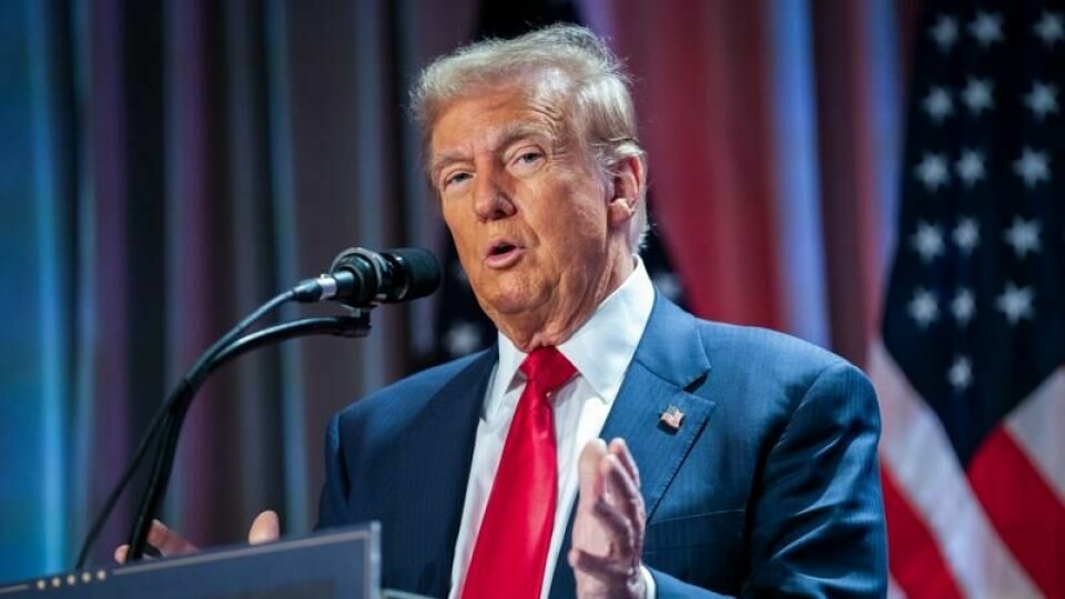 Donald Trump sier Mexicos president har lovet å stanse migrantstrømmen slik at grensen i praksis blir stengt. Donald Trump sier Mexicos president har lovet å stanse migrantstrømmen slik at grensen i praksis blir stengt. Foto: Allison Robert / AP / NTB