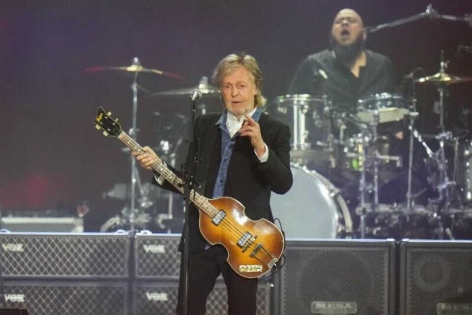Paul McCartney, som i 2023 brukte kunstig intelligens til å hente ut stemmen til sin avdøde Beatles-kollega John Lennon, ber britiske myndigheter beskytte kreative kunstnere dersom de åpner for å gi KI-utviklere lettere tilgang til å bruke andres musikk til å trene og utvikle KI-modeller.